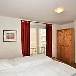 Silvie 8 Apartment